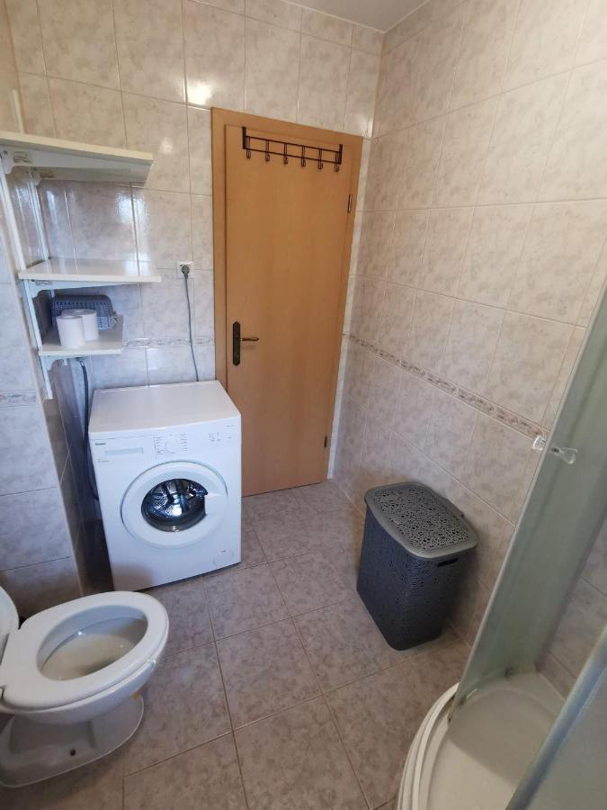 Apartment Dundo In Quiet Green Area Медулин Екстериор снимка